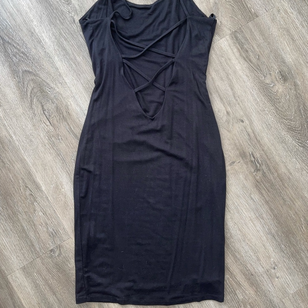 Cross strap open back dress never worn!
